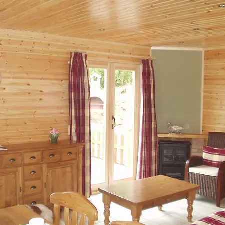 Vakantiehuis Les Rochettes Pluton 3 *